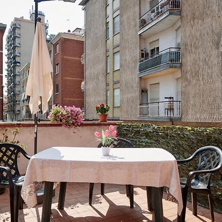 Terrazza Di Alfieri - Alloggio Con Terrazza Privata Nel Centro Di Асті Екстер'єр фото